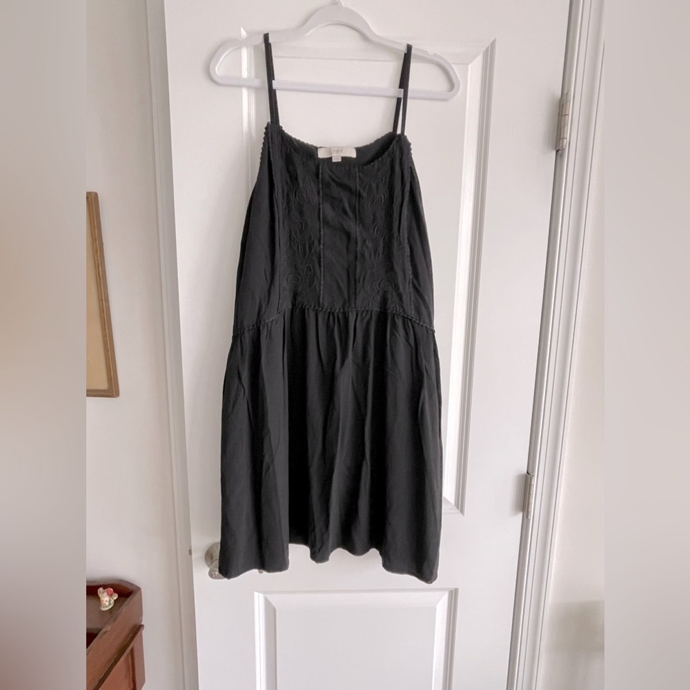 Loft Black like new hundred percent rayon dress lined